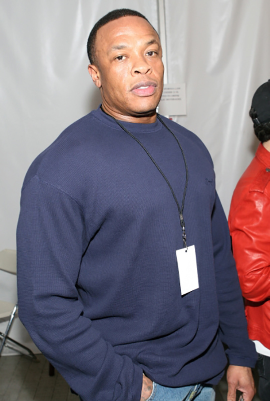 Андре Ромелл Янг (Dr. Dre) — американский рэпер и продюсер